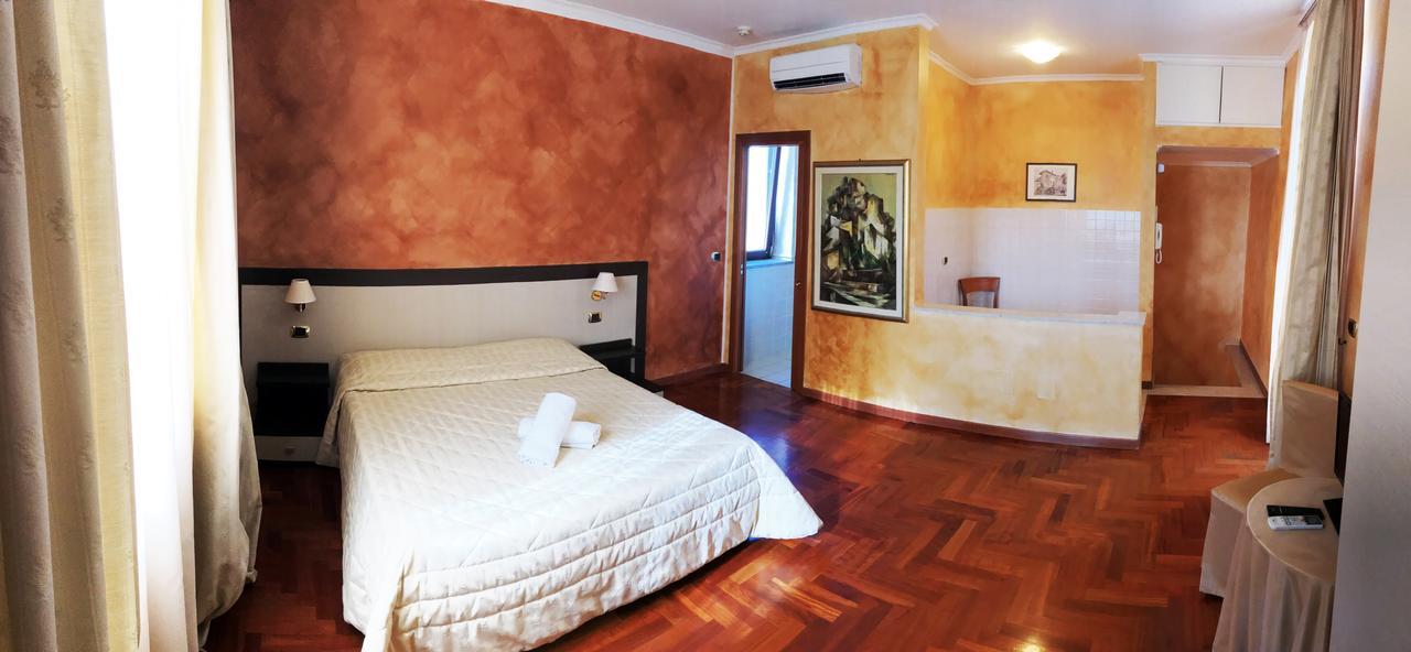 La Locanda Del Palatoraffinato Чампино Екстериор снимка