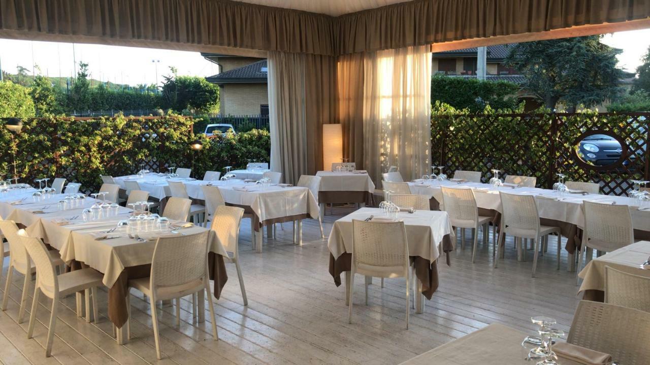 La Locanda Del Palatoraffinato Чампино Екстериор снимка